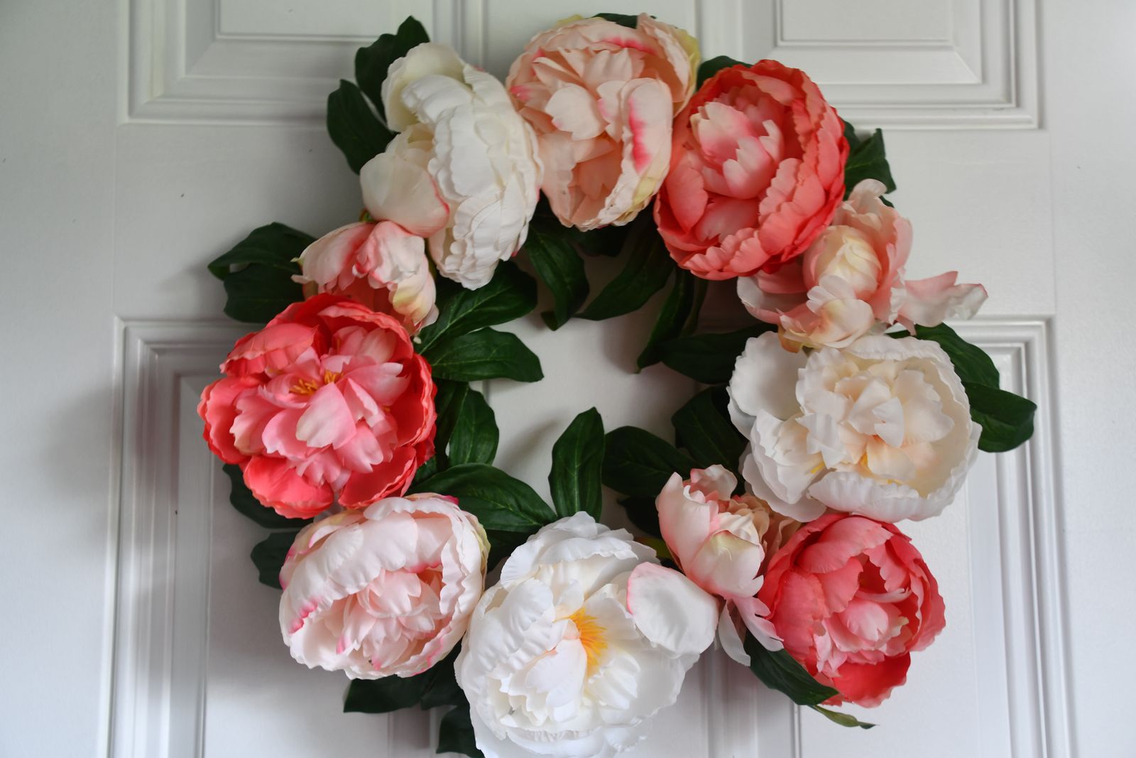 SPRING & SUMMER WREATH ~ 16" ~ PINK & WHITE ~ $5