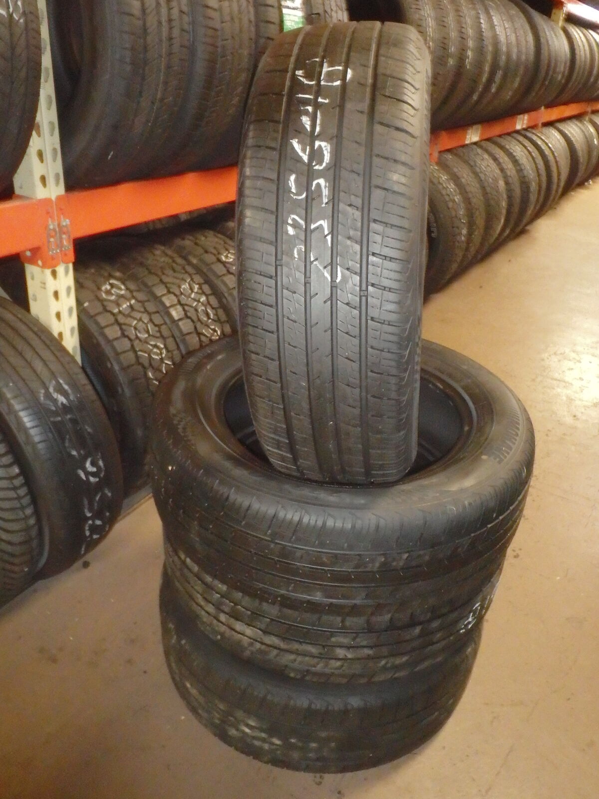 235/60R18 MOHAVE CUV CROSSOVER AW SET OF USED TIRES