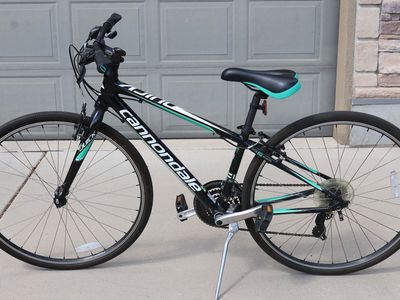 Cannondale Quick 6 Hybrid Bike Black Teal Shimano 21-Speed