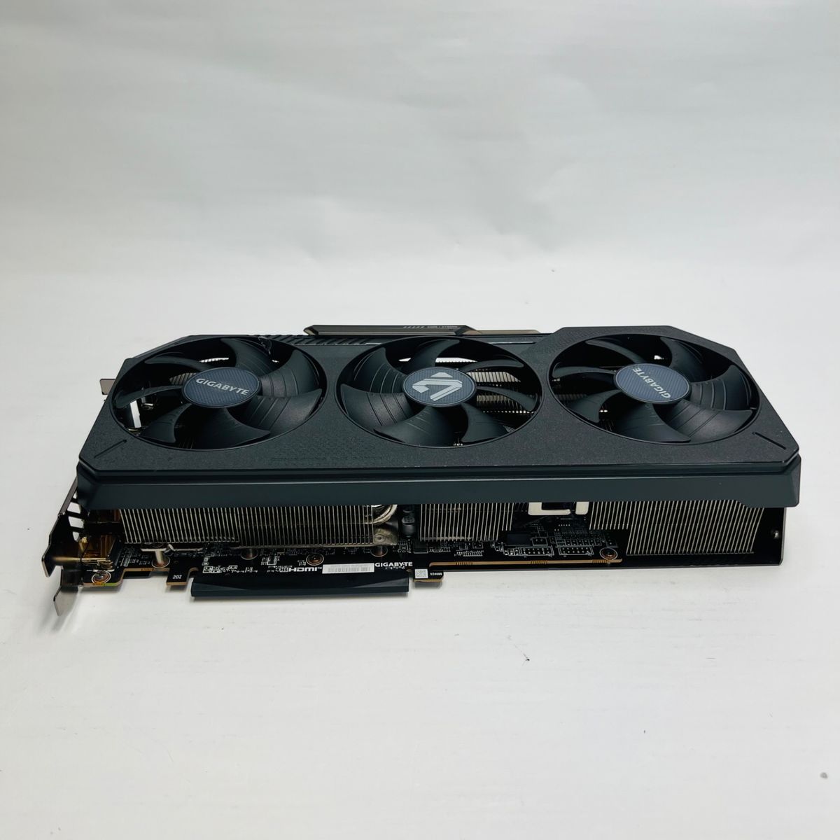 Main image 3