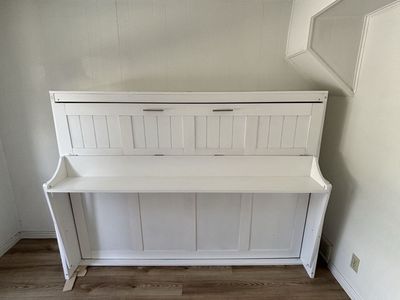 Full sized Murphy bed
