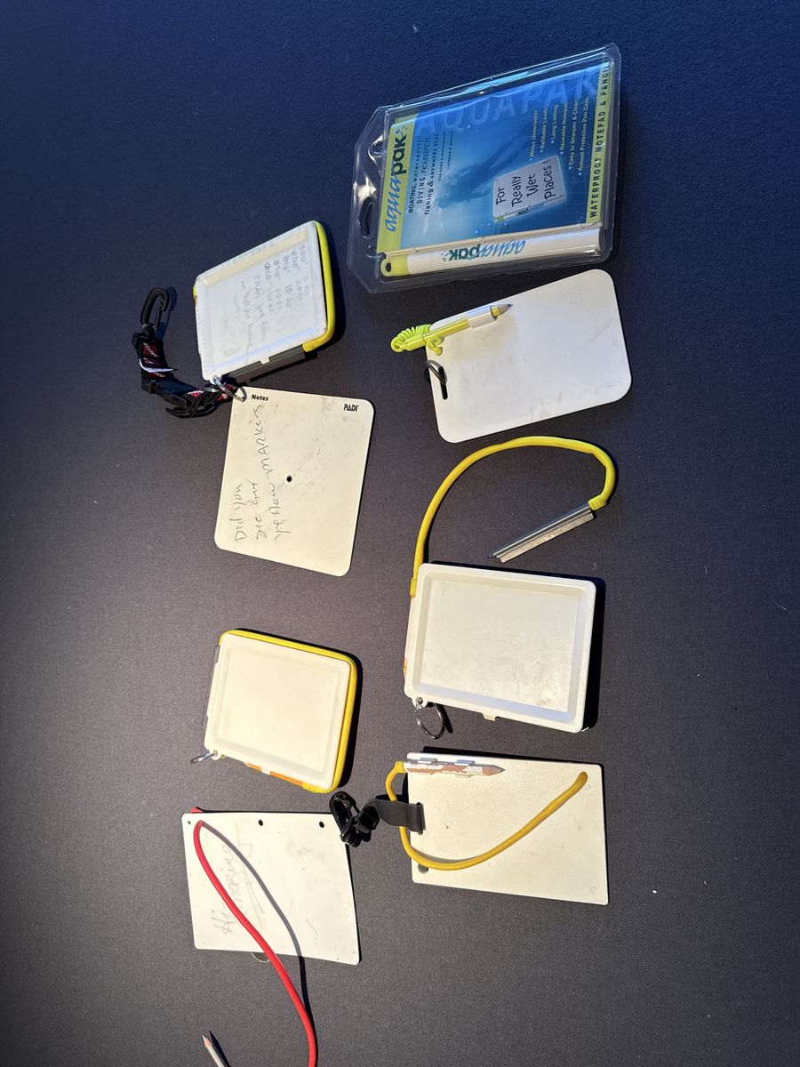 Scuba diving underwater writing tablets
