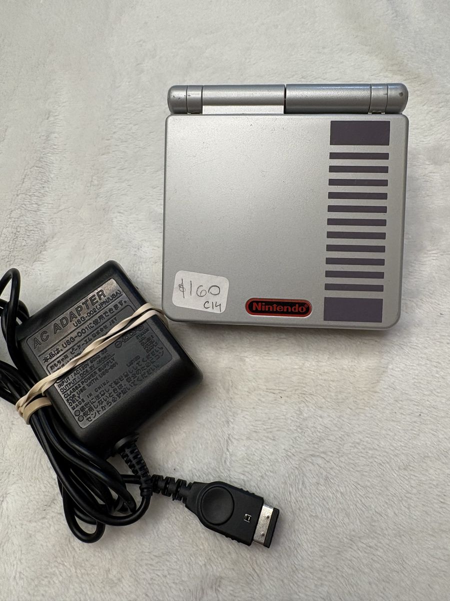 GameBoy Advance SP - NES Shell