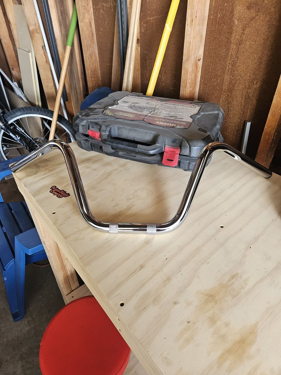 Brand new Motorcycle Handlebars!! 10 inch rise.