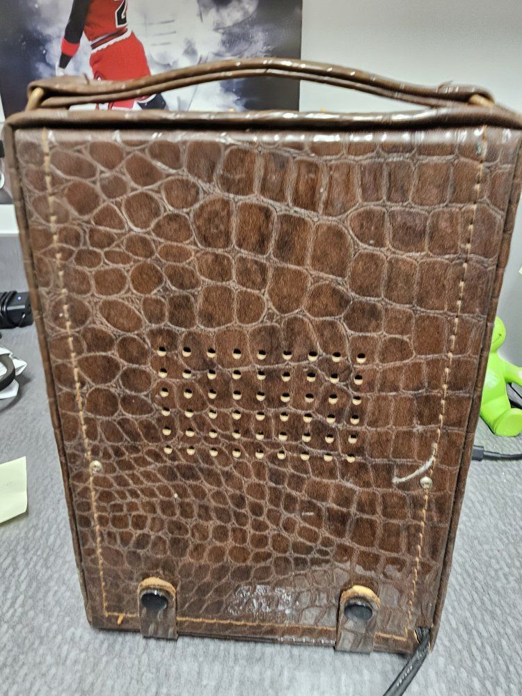 Main image 4