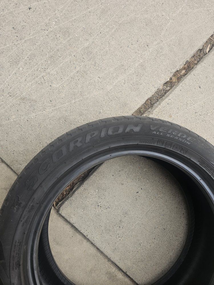 Pirelli Scorpion Verde All Season Tire 235/50 R19 99H M+S - Used, decent Tread