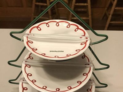 Very Rare St. Nicholas Square Holiday Cheer Merry Merry Tree 3-Tier Christmas Server, New