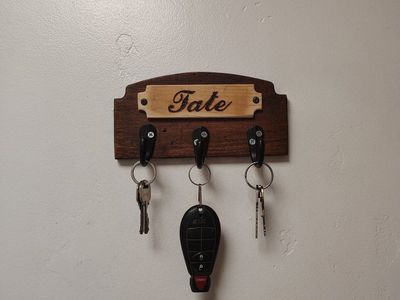Personalized Wooden Key Holder | Rustic Entryway Key Rack | Custom Family Name Organizer | Handcrafted Wall Mounted Décor