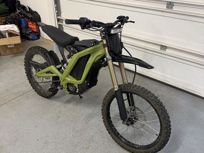 2025 Surron Light Bee x