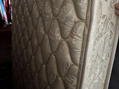 Mattress (free)