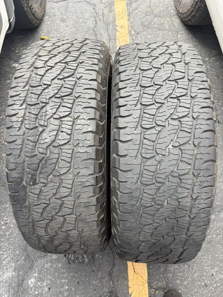 02 tires 255/70R18 BF Goodrich T/A