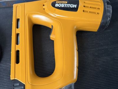 Stanley Bostitch 110V Electric Staple Gun with Corded Operation, excellent condition
