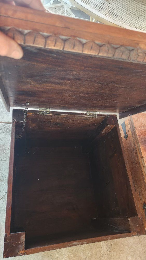 Main image 3