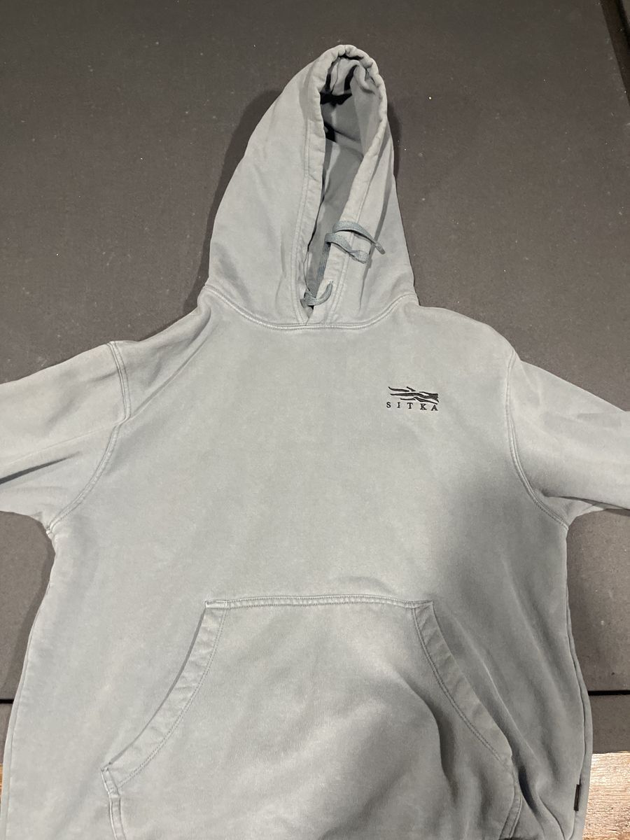 SITKA Gear Everyday Hoodie, Gray, Men's Large, Pullover Sweatshirt with Kangaroo Pocket runs a little small