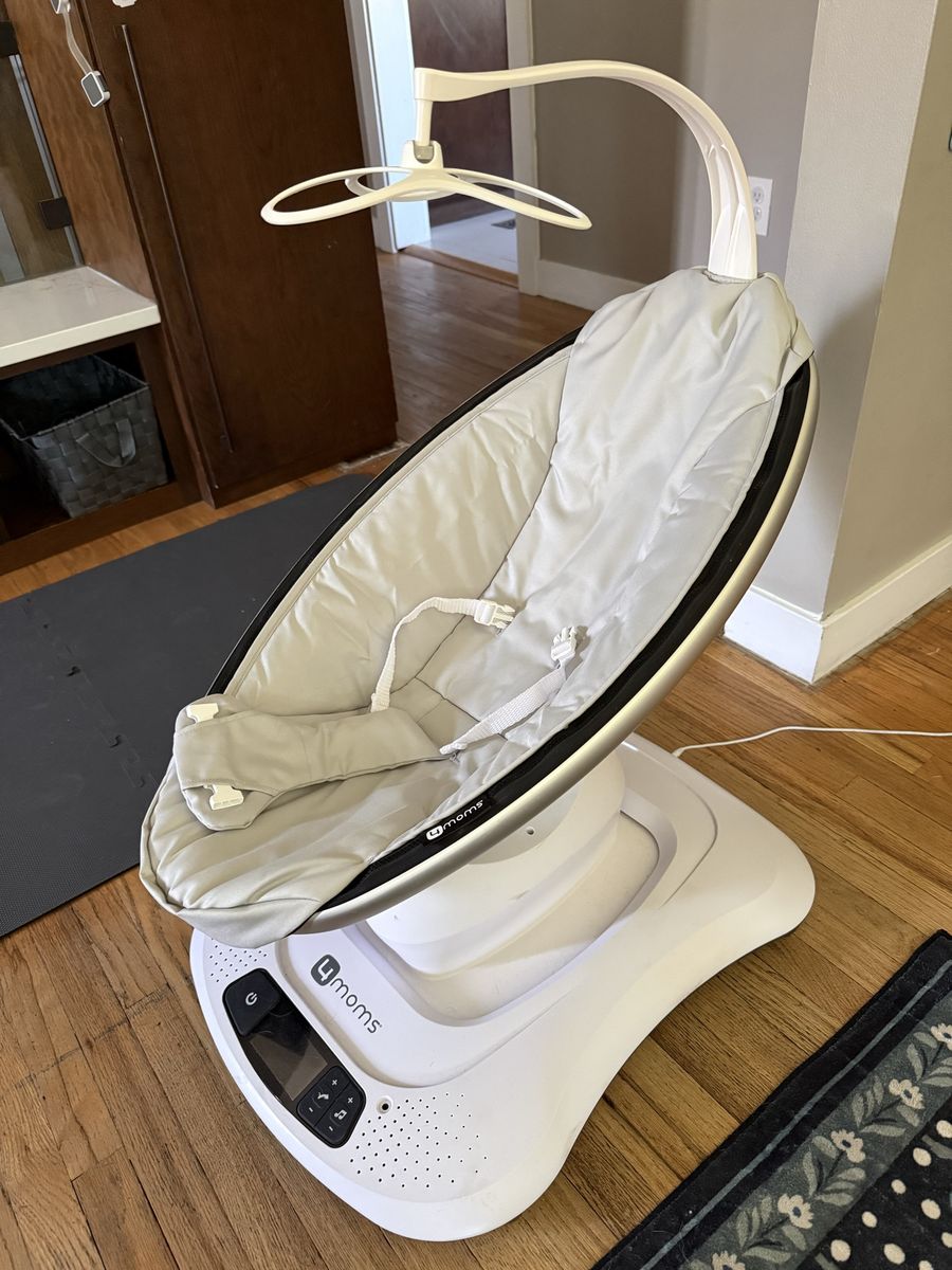 4moms mamaRoo Multi-Motion Baby Swing - Grey