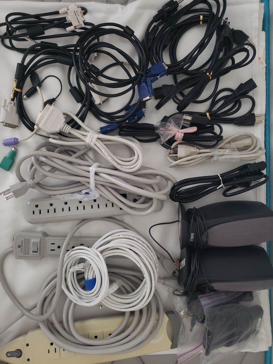 Mixed Lot Computer Cables & Extension Codes.