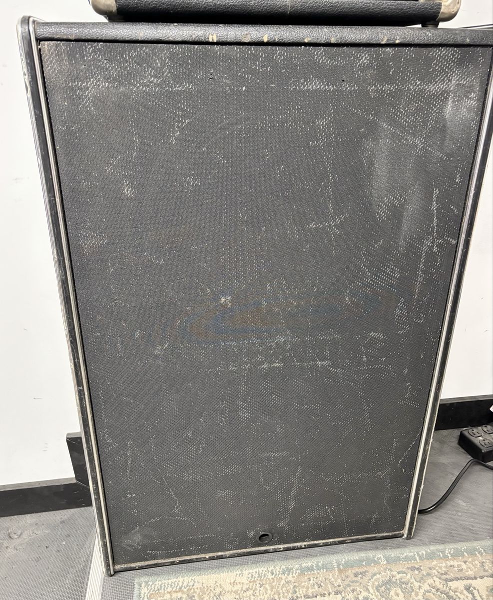 Traynor YT-15 vintage guitar or bass cab