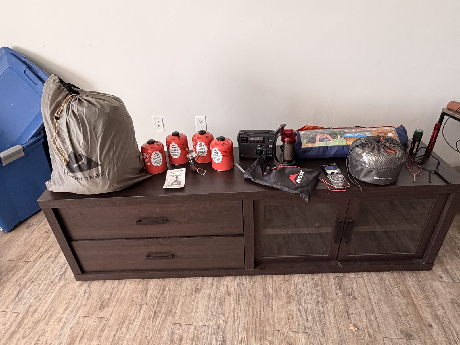 $250 OBO – MSR Water Filter & Stove, Slumberjack 0° Sleeping Bag, 2-Person Tent & Survival Gear Package