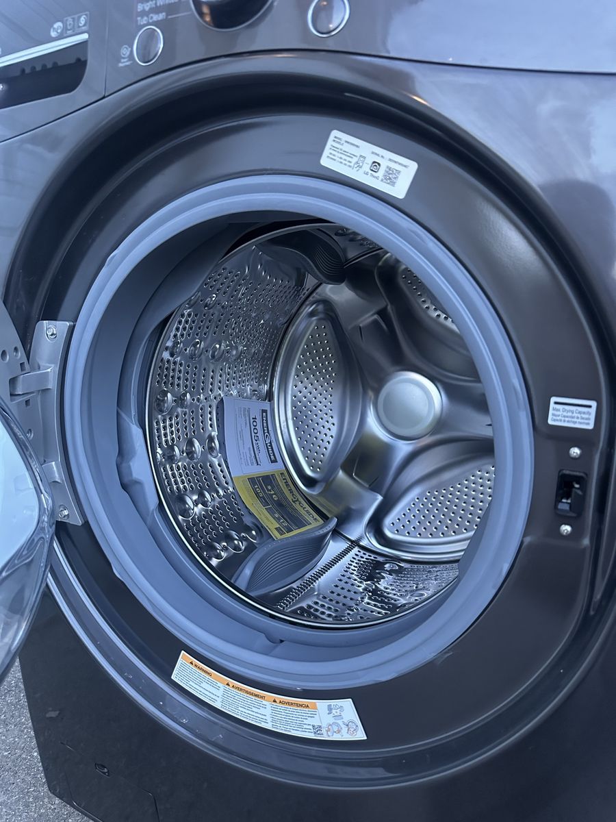 LG ThinQ WM4000HWA 4.5 cu. ft. Smart Front Load Washer with TurboWash 360 Technology BRAND NEW, NEVER USED