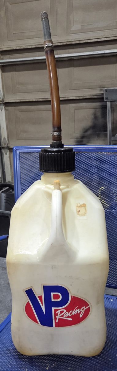 VP Racing 5-Gallon Motorsport Utility Jug with Filler Hose