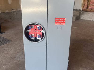 Square D Homeline Combination Service Entrance Device with Emergency Disconnect