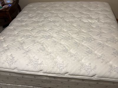 FREE Beautiful SERTA Pillow Top King Mattress+box