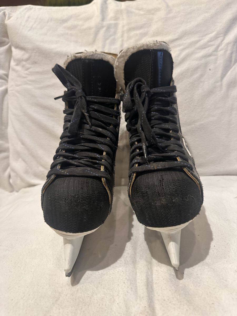Bauer Black Panther youth skate size 6 black hockey skates