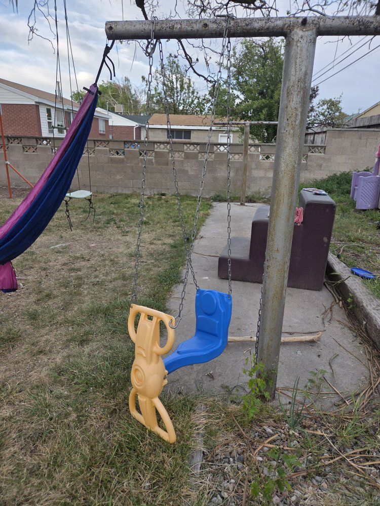 Push and pull 1 person swing