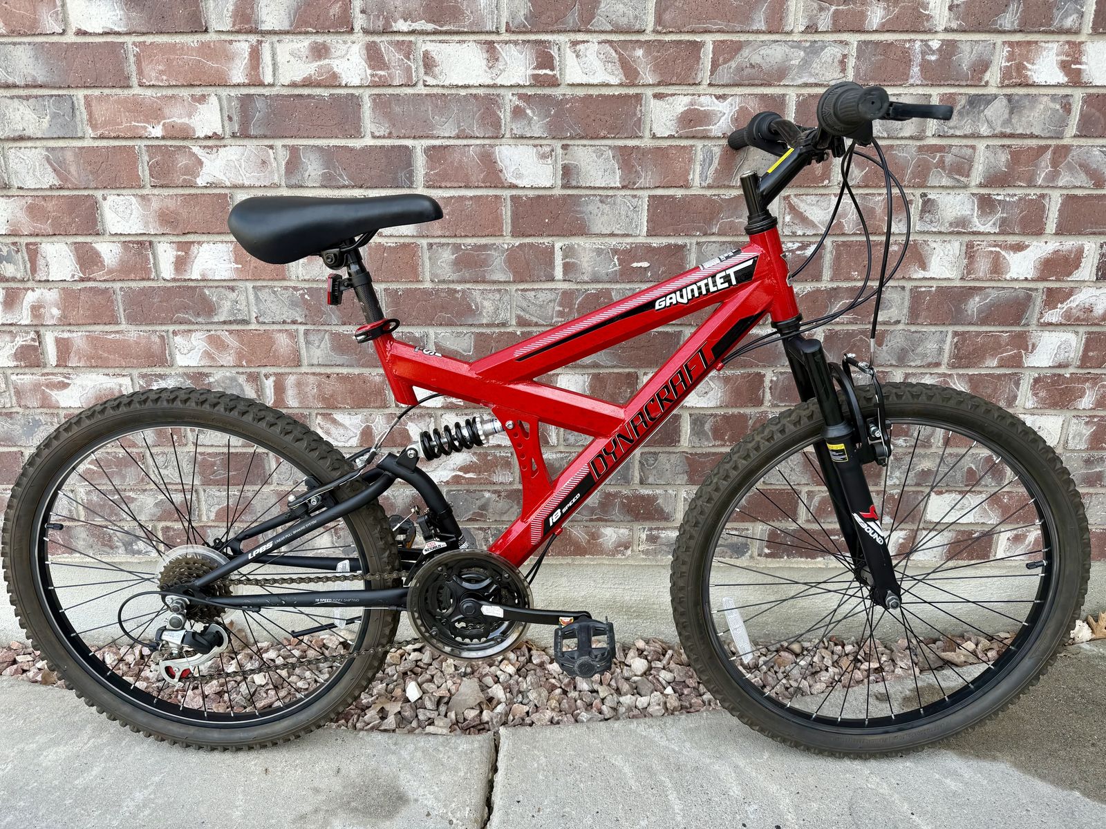 Kids 24 Dynacraft Gauntlet Full Suspension Bike