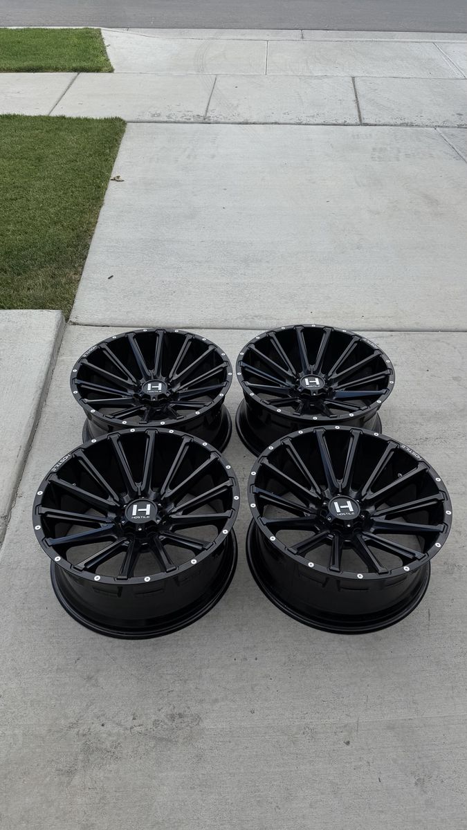 Chevy GMC Toyota Dodge Ram Hostile Rims 22” almost new