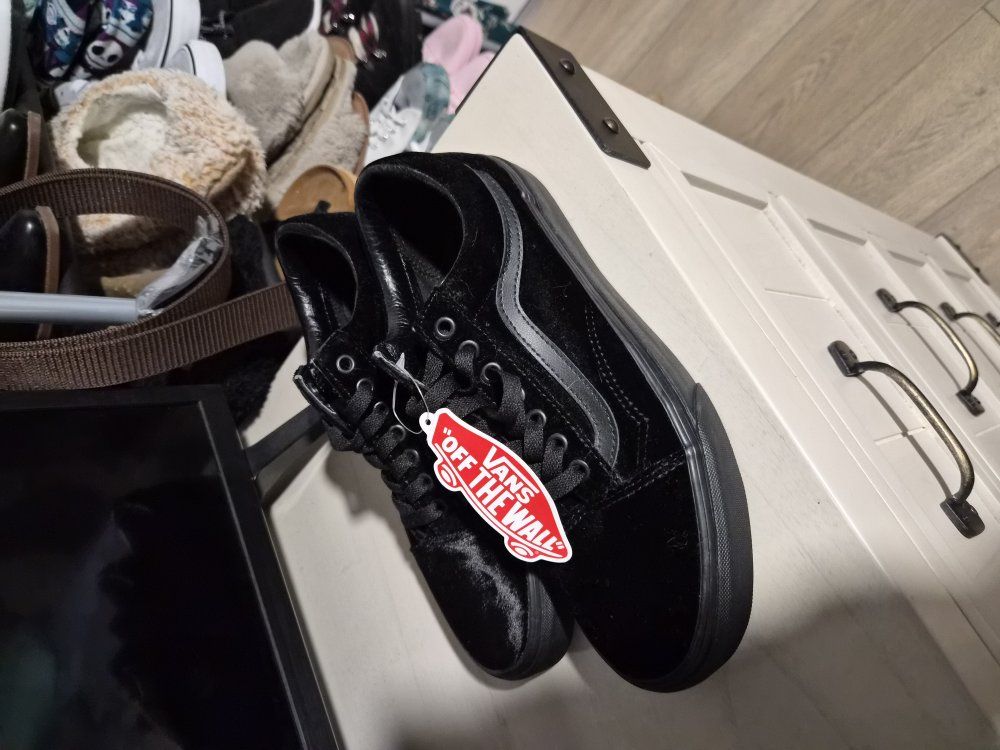 Black velvet vans