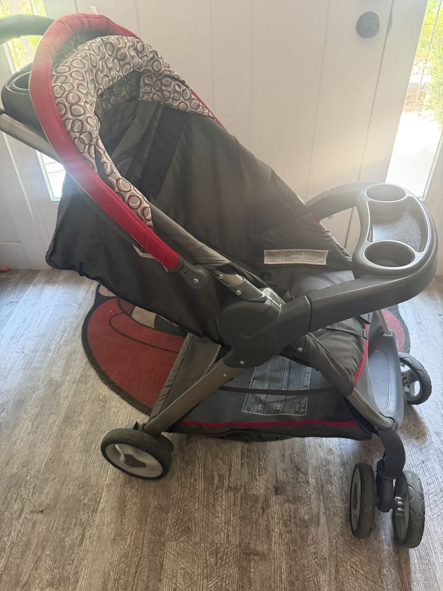 Graco Single Baby Stroller with Child Tray and Canopy - Red and Gray