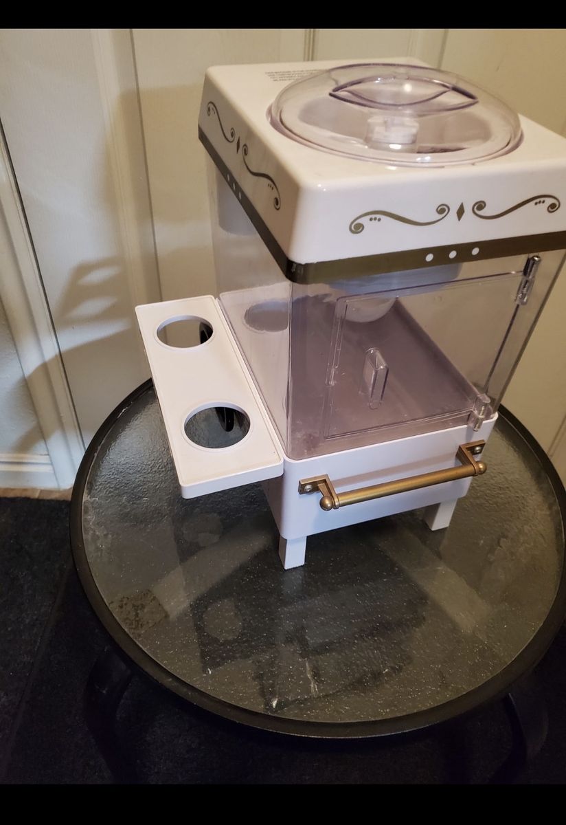 Nostalgia Electrics Old Fashioned Carnival Snow Cone Maker Cart