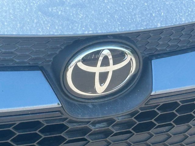 Main image 10