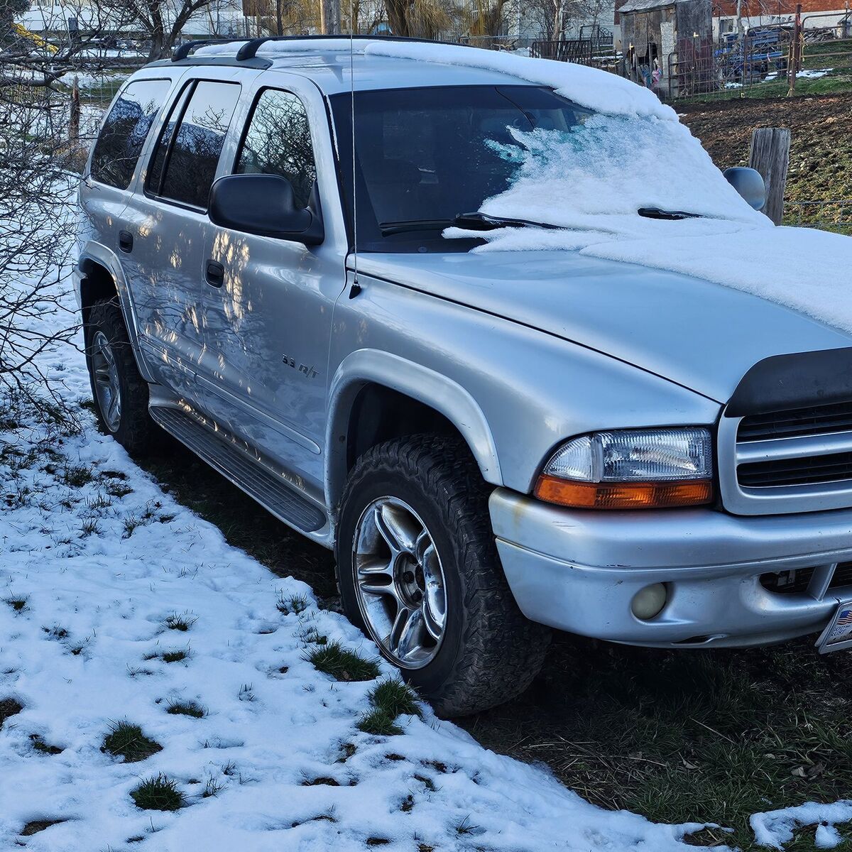02 dodge durango  PENDING SALE.