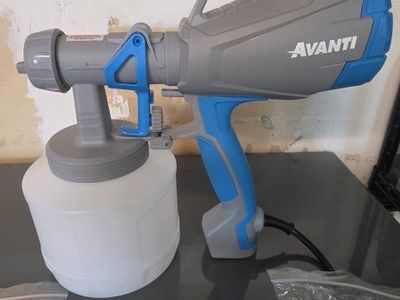 Avanti handheld paint sprayer *NEW*