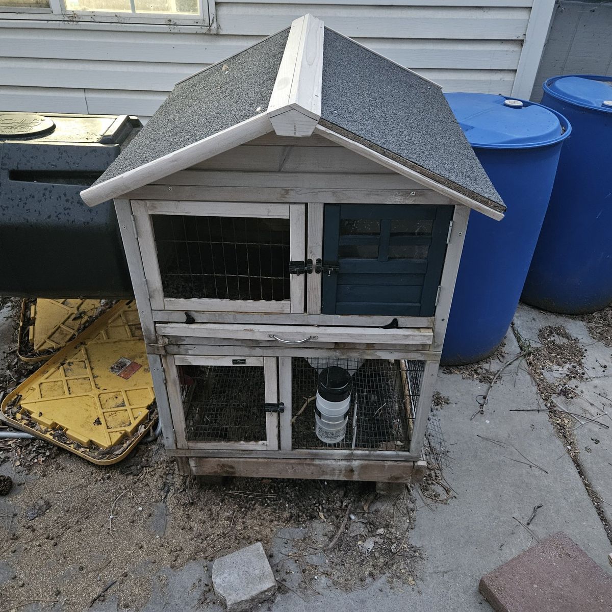 rabbit hutch