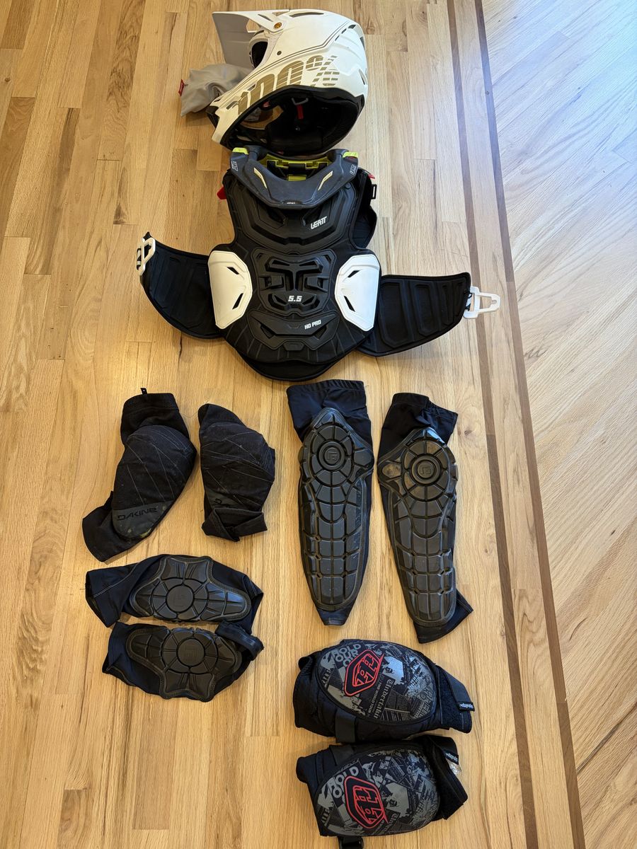 Protection Bundle - Excellent Condition