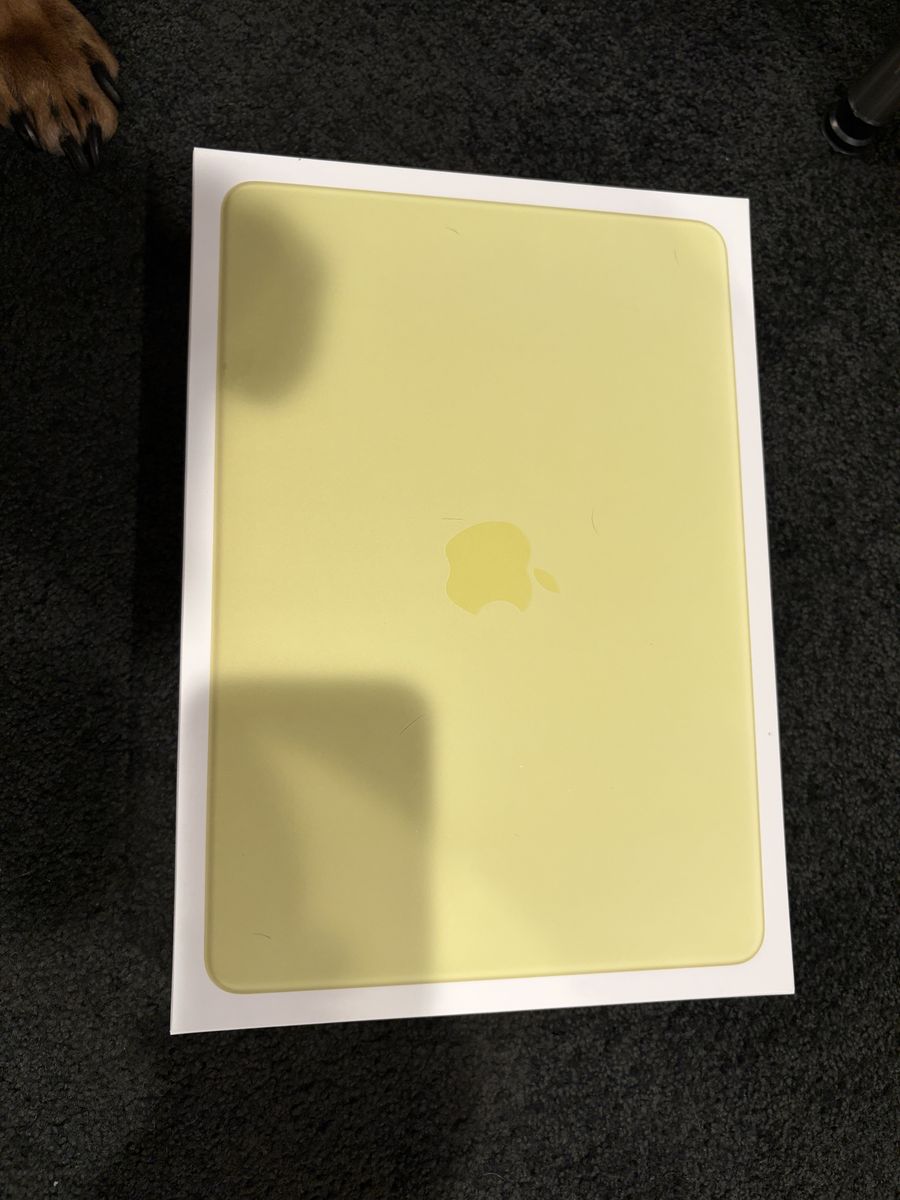 Unopened Macbook Neo 512/touch