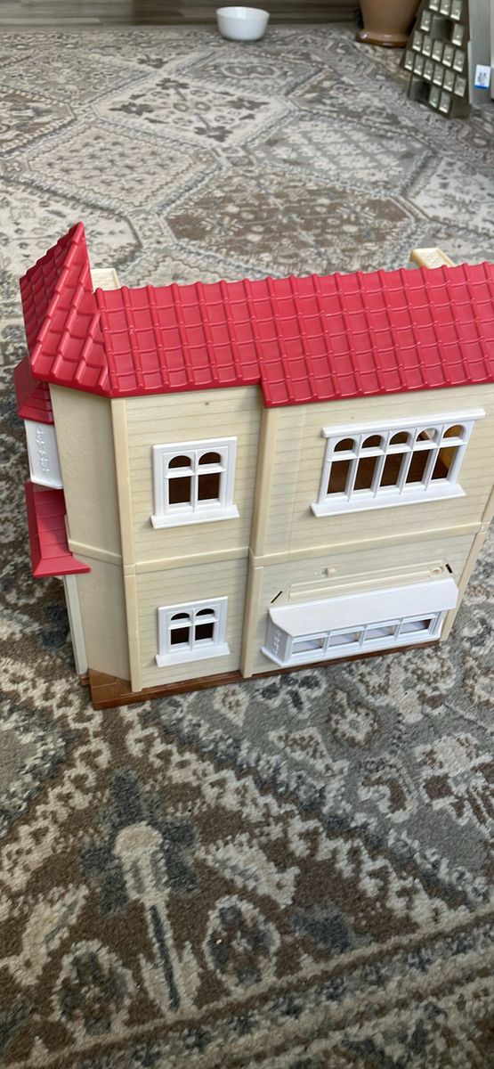 Main image 3