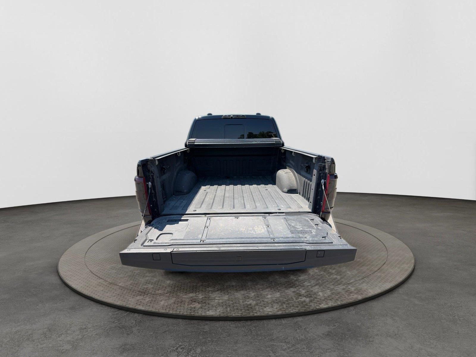 Main image 19