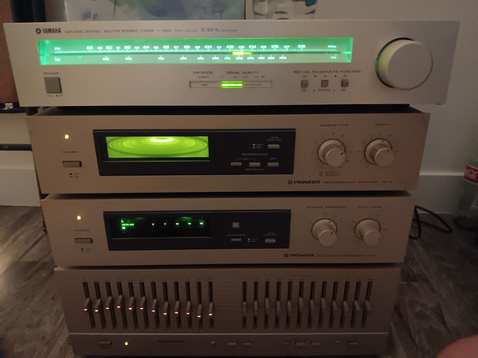 PIONEER RG-9 PROCESSOR SR-9 REVERB SG-9 EQUALIZER YAMAHA T-560 TUNER BUNDLE