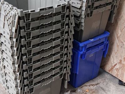 Flip top plastic storage bins