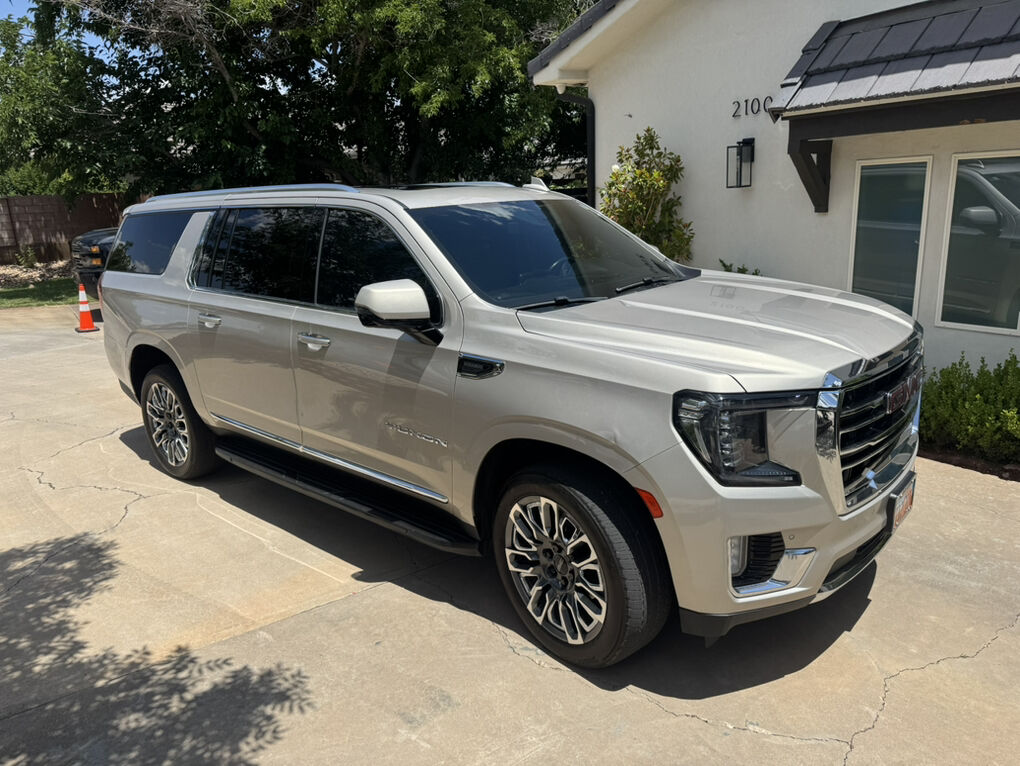 2021 GMC Yukon XL SLT