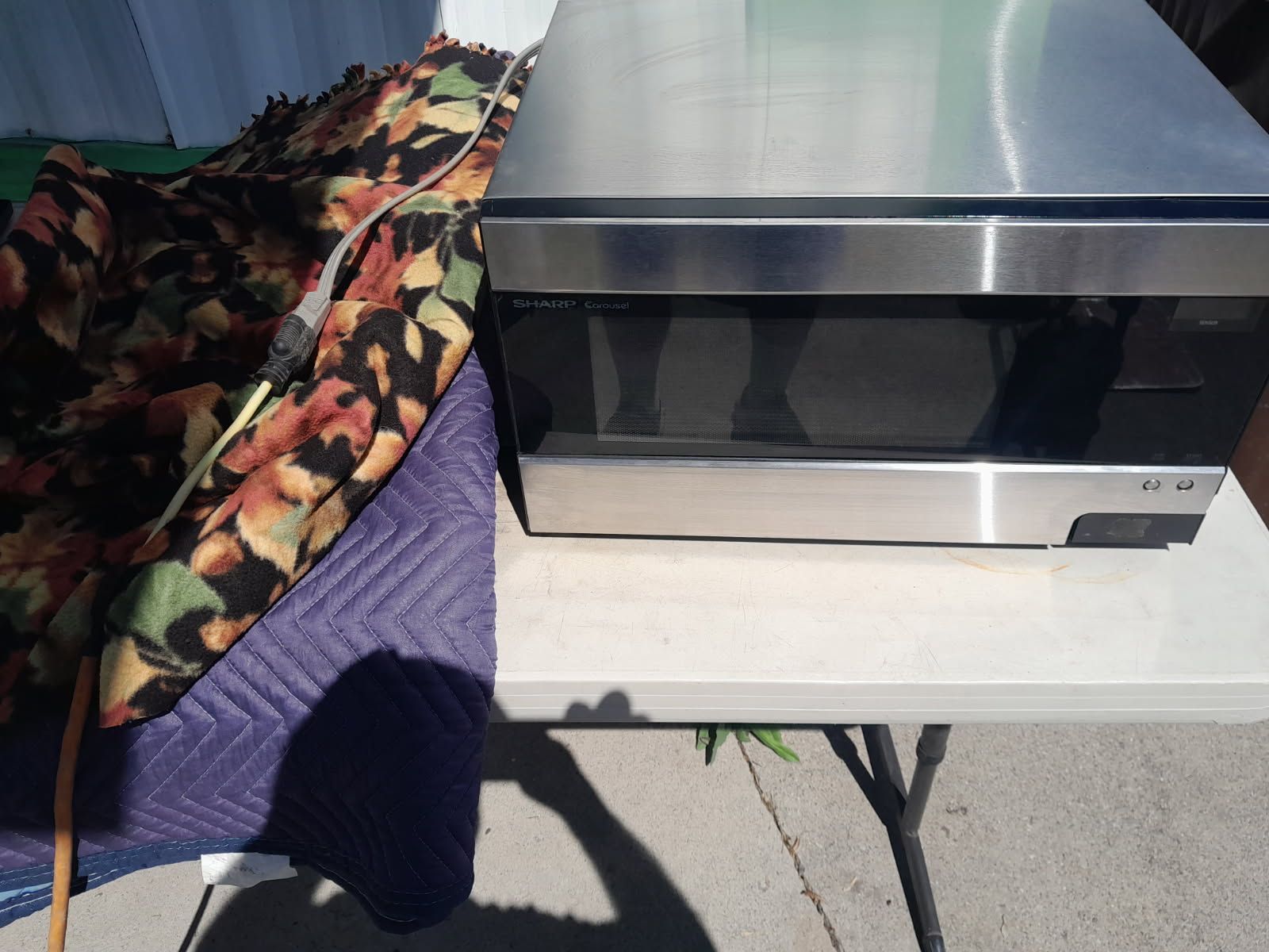 Stainless Counter Top Microwave