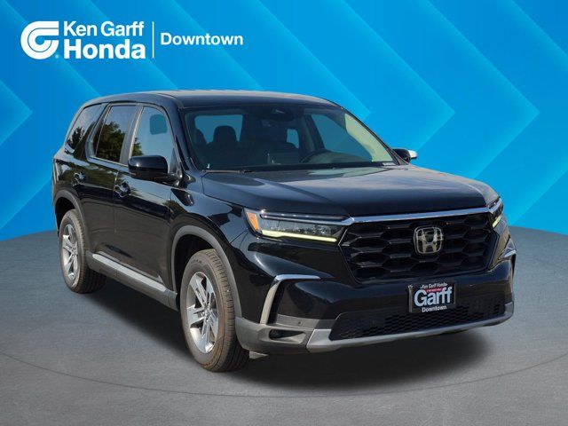 2024 Honda Pilot EX-L w/Rear Captain's Chairs