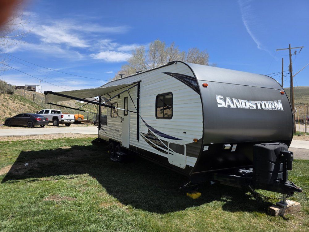 2018 Forest River Sandstorm Toy Hauler – $17900 OBO