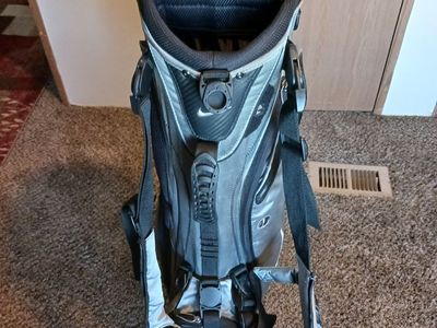 Nike stand bag