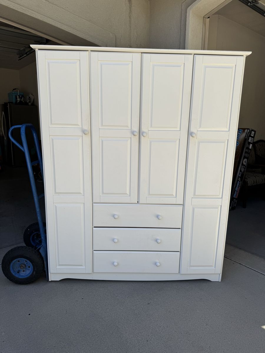 Large White 4-Door Wardrobe Armoire with 3 Drawers / Closet