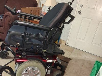 POWER CHAIR QUATUM EDGE